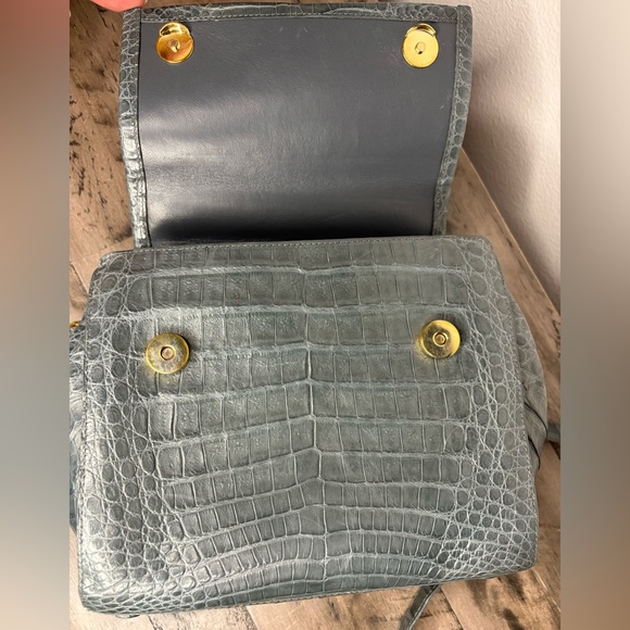 Nancy Gonzalez Gray Crocodile Crossbody Bag. Excellent Condition 😍 - Picture 8 of 10
